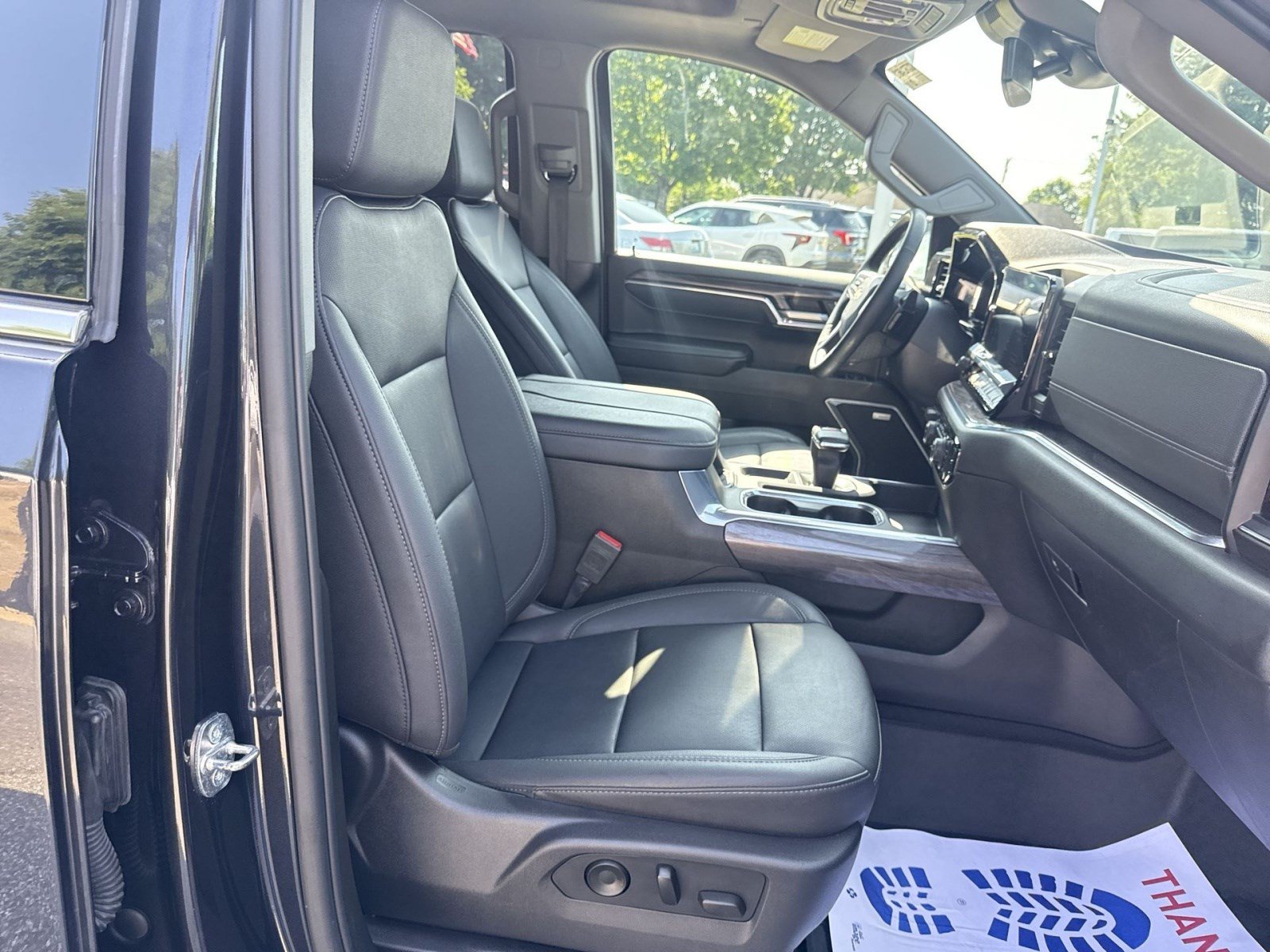 Used 2024 Chevrolet Silverado 1500 LTZ w/ LTZ Premium Package AWD/4WD image 24