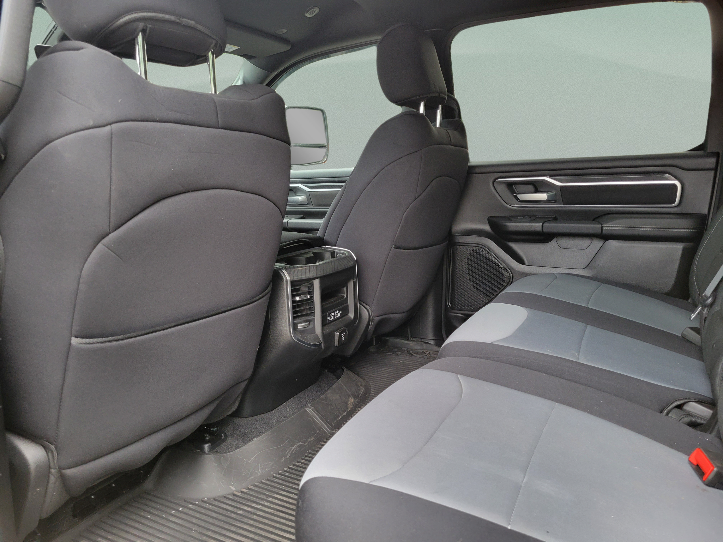 Used 2025 RAM 1500 Big Horn AWD/4WD image 5