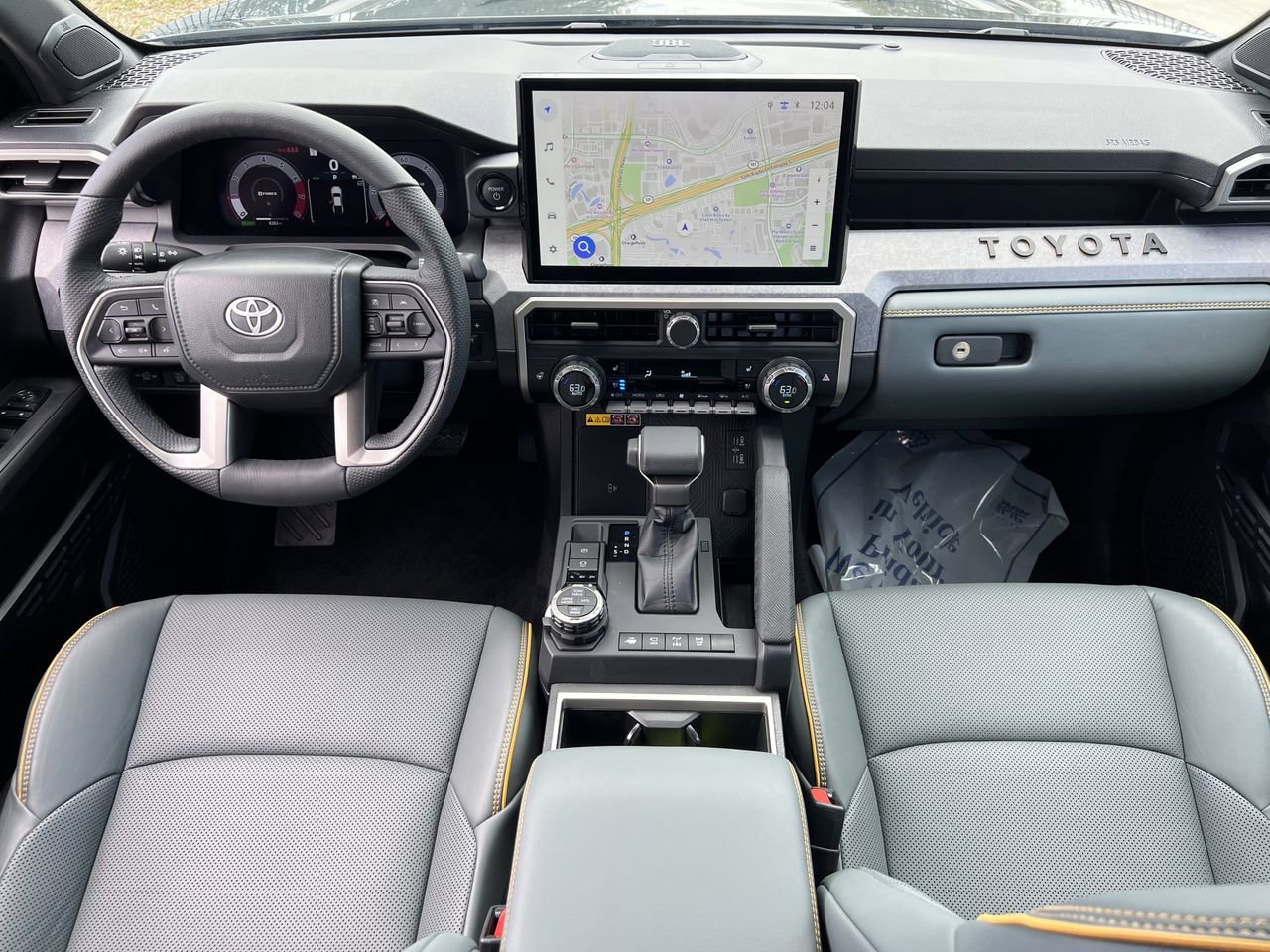 Used 2025 Toyota Tacoma Trailhunter image 13