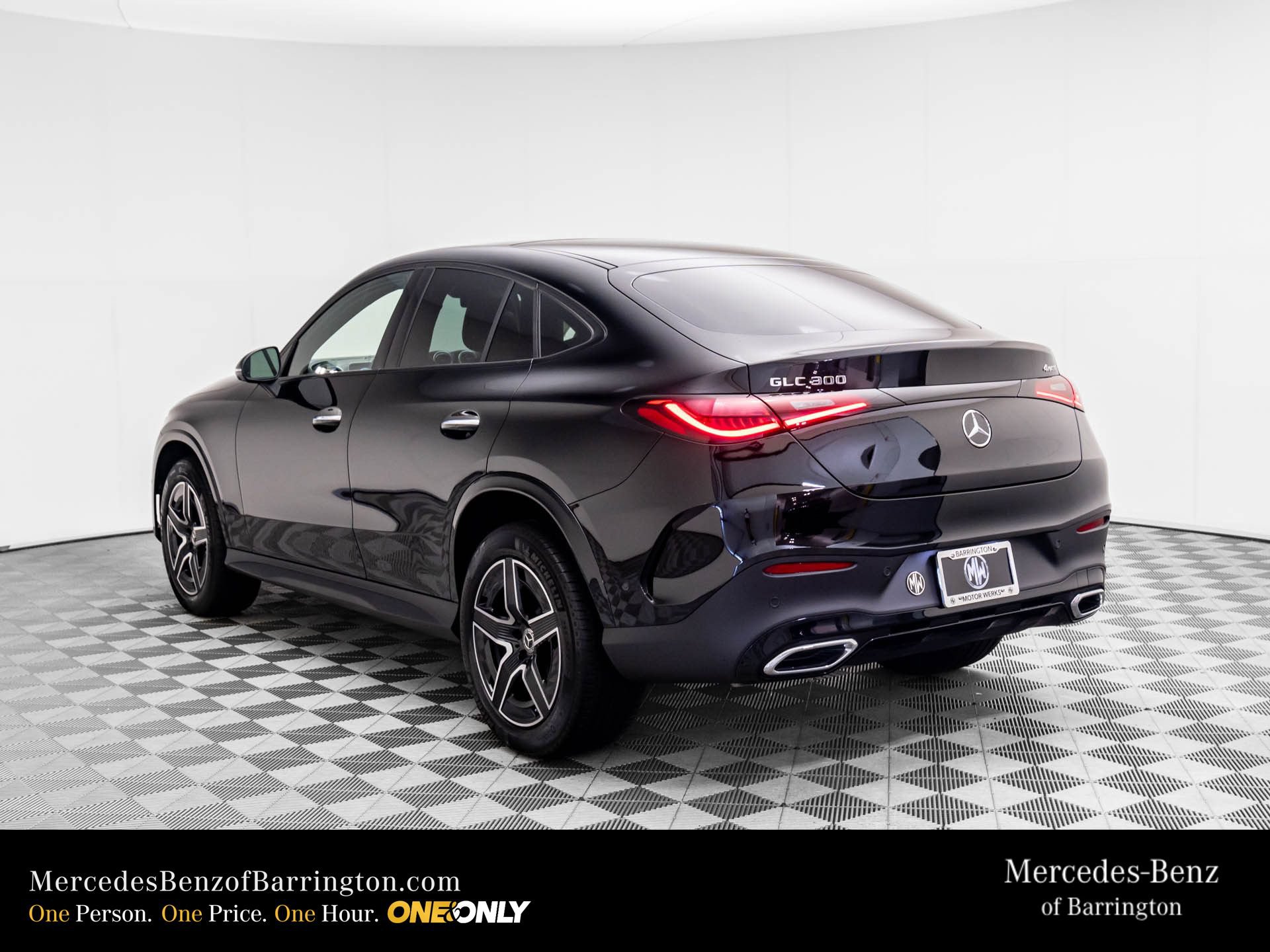 New 2026 Mercedes-Benz GLC 300 4MATIC image 3