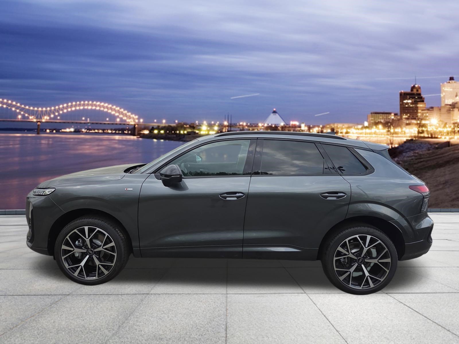 New 2026 Audi Q3 quattro 2.0T AWD/4WD image 2