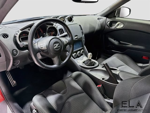 Used 2013 Nissan 370Z Coupe RWD image 10