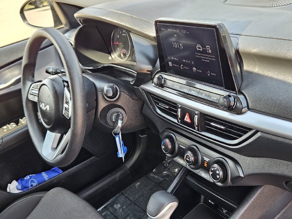 Used 2024 Kia Forte LXS FWD image 12