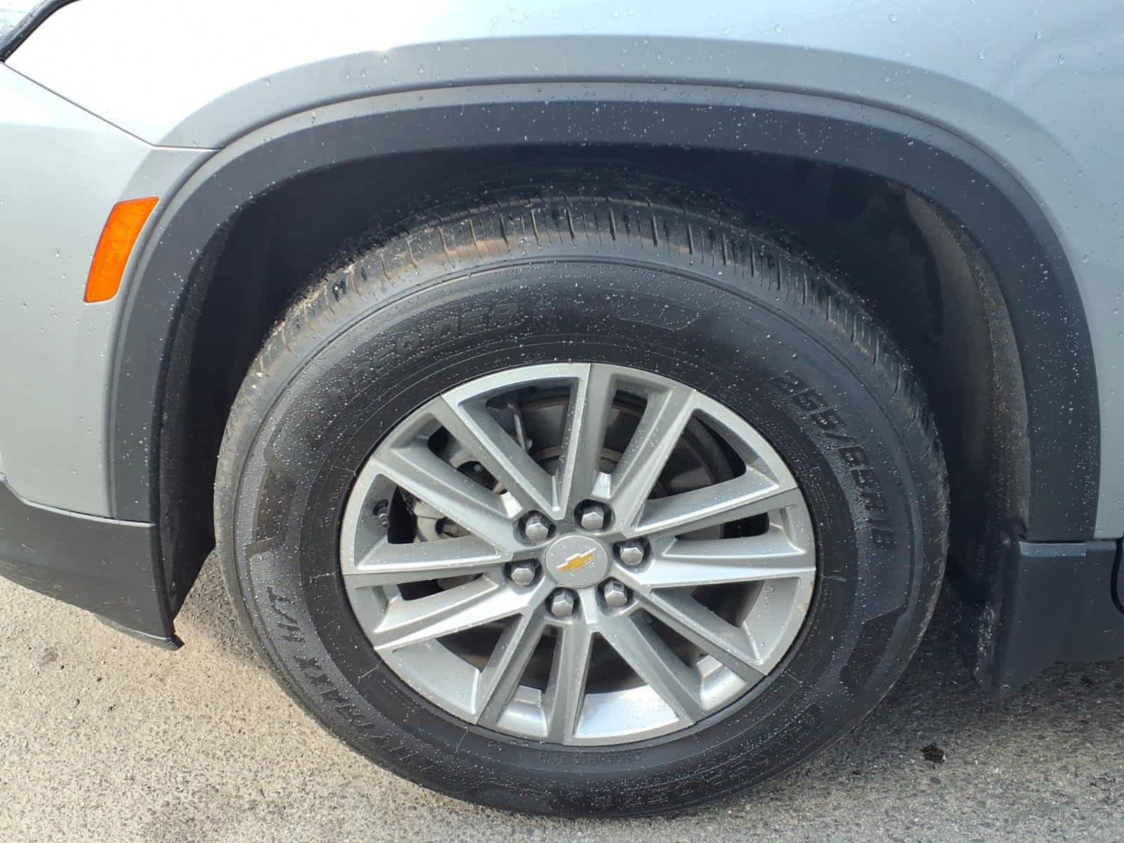 Certified 2023 Chevrolet Traverse LT w/ LPO, Floor Liner Package AWD/4WD image 8