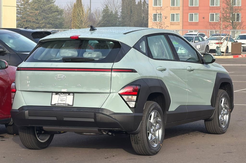 New 2026 Hyundai Kona SE image 5