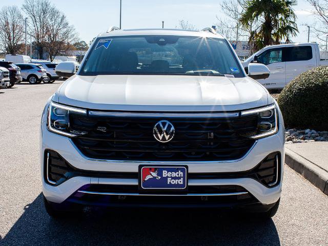 Used 2024 Volkswagen Atlas SEL Premium R-Line image 2