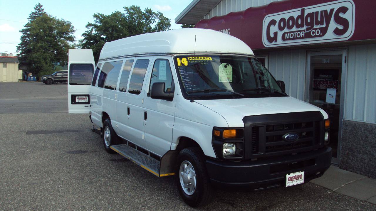 Used 2014 Ford E-250 and Econoline 250 Extended w/ Power Group RWD image 2