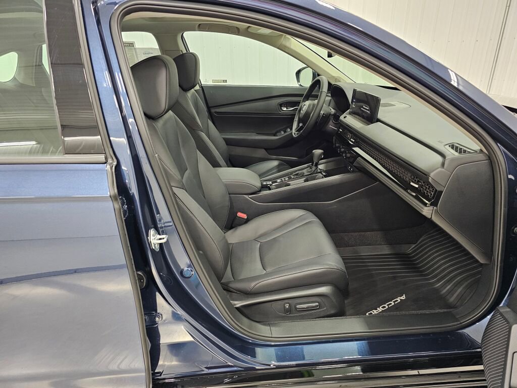 New 2025 Honda Accord EX-L image 7