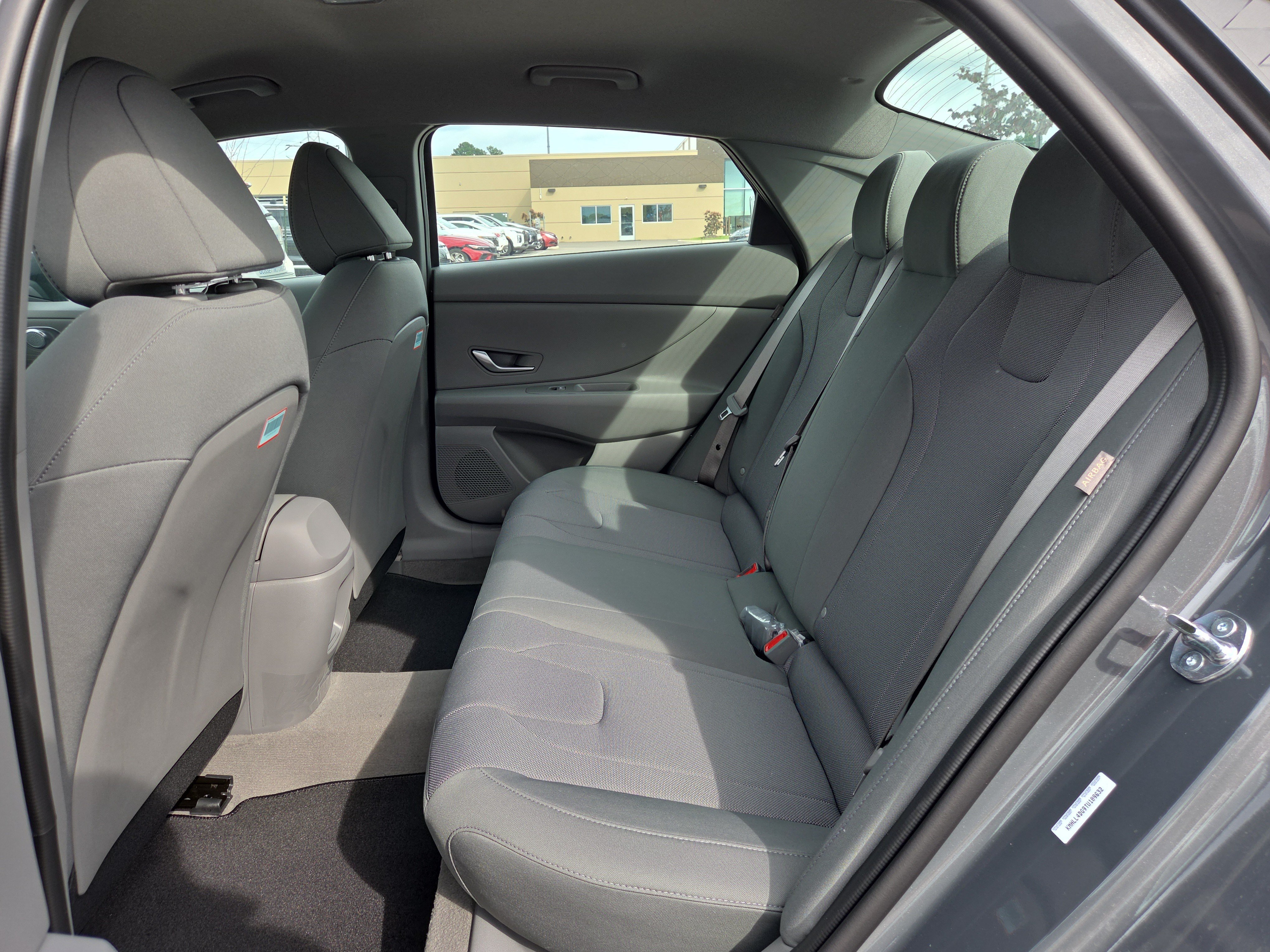 New 2026 Hyundai Elantra SE FWD image 6