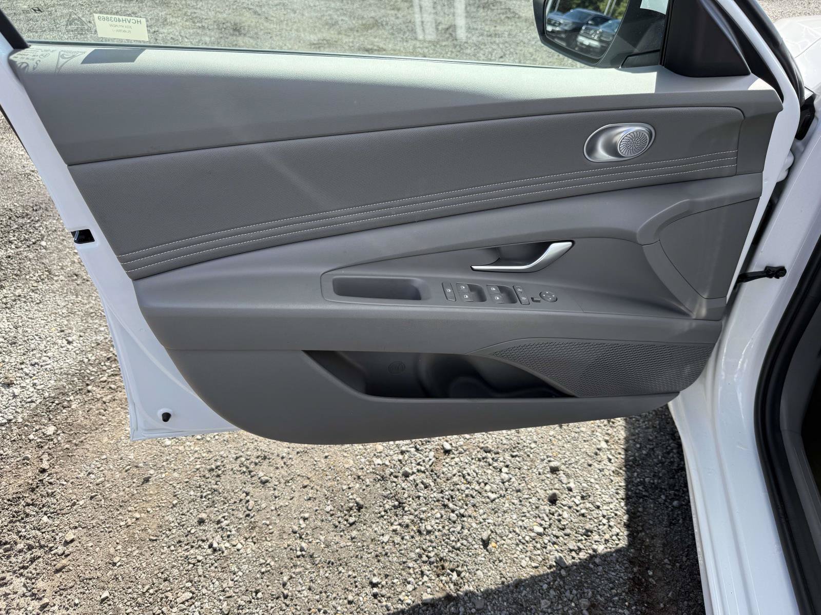 Used 2024 Hyundai Elantra SEL w/ Convenience Package FWD image 12