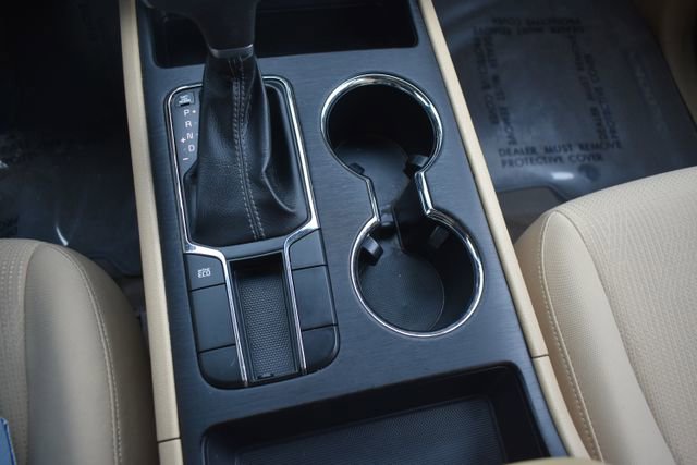 Used 2019 Kia Sedona LX image 30