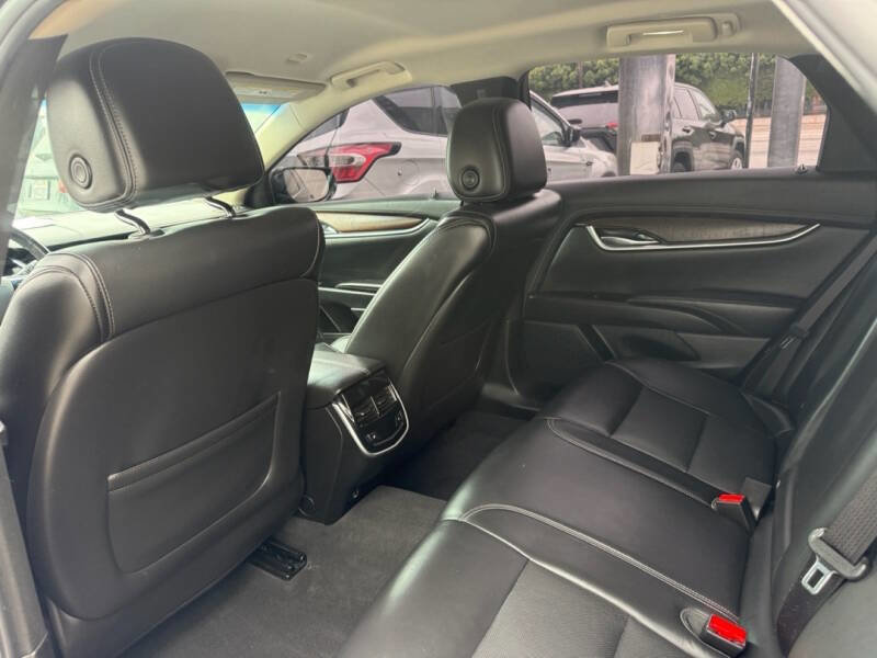 Used 2019 Cadillac XTS Luxury image 13