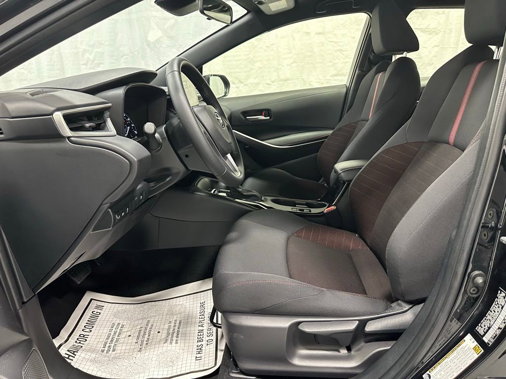 Used 2025 Toyota Corolla SE FWD image 14