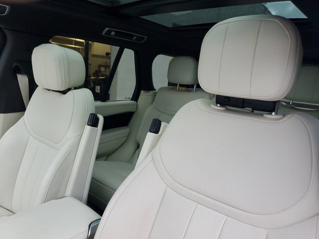Certified 2026 Land Rover Range Rover SE AWD/4WD image 20