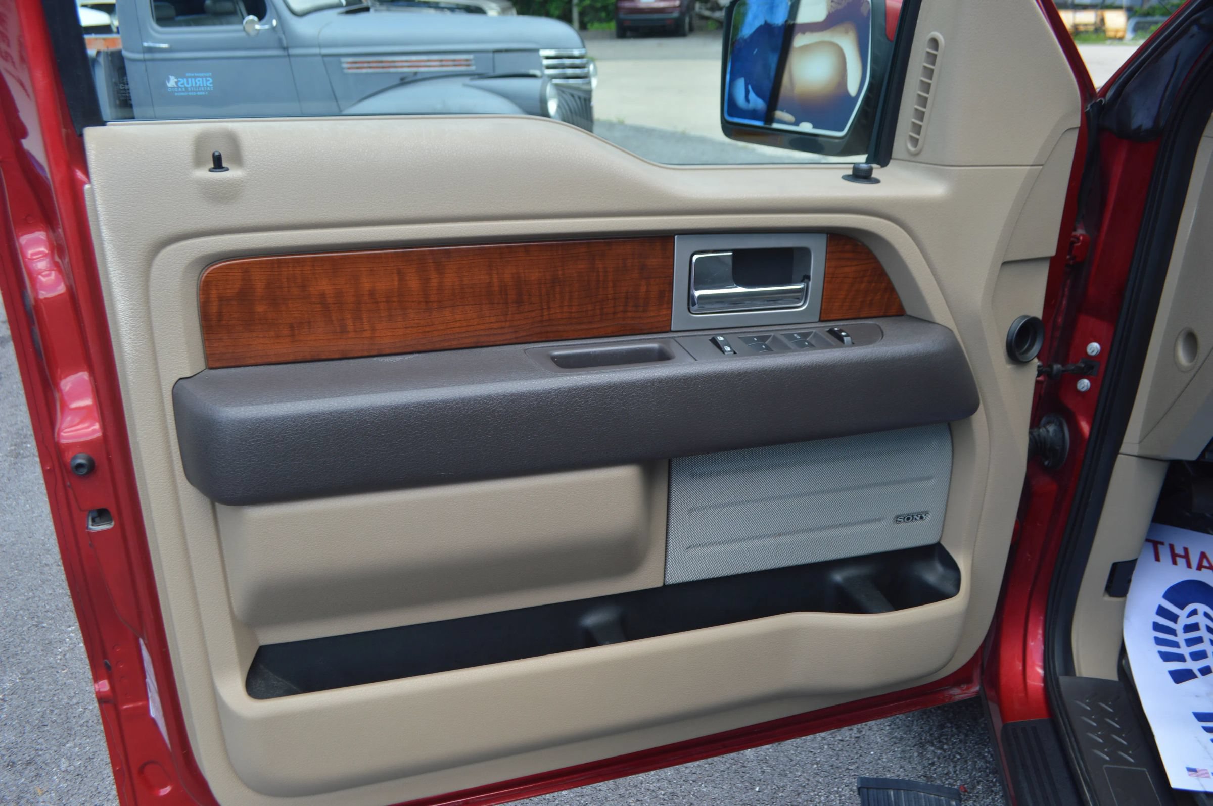 Used 2009 Ford F150 Lariat AWD/4WD image 13