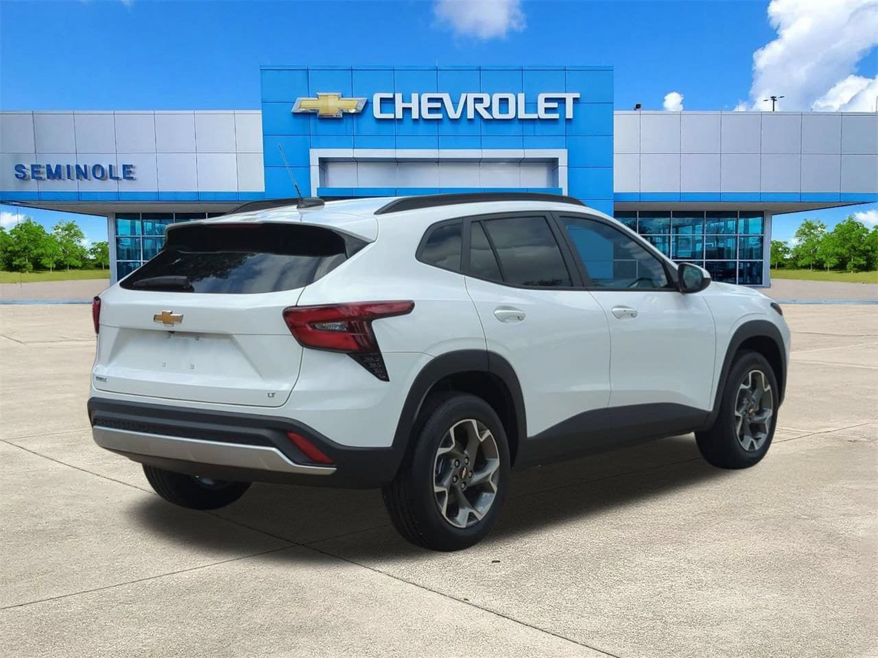 New 2026 Chevrolet Trax LT w/ LT Convenience Package FWD image 4