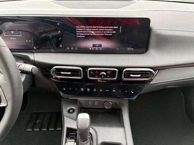 New 2026 Nissan Sentra SR w/ SR Premium Package FWD image 19