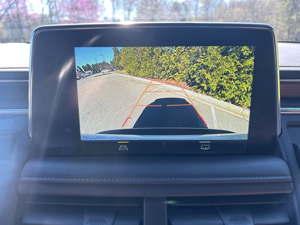 Used 2024 Chevrolet Suburban LT image 23