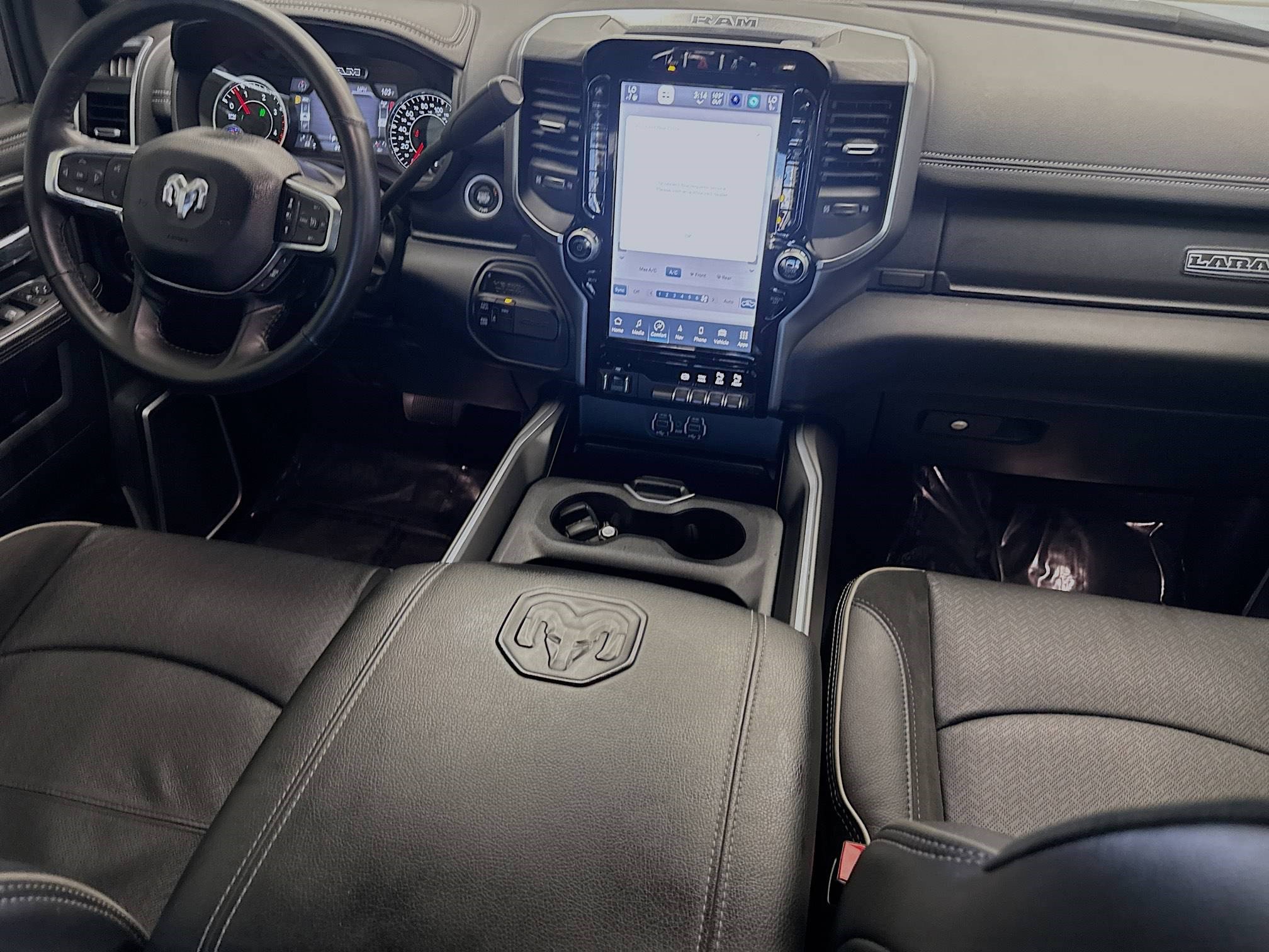 Used 2024 RAM 3500 Laramie w/ Night Edition image 12