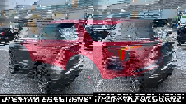 New 2026 Ford Explorer ST-Line w/ ST-Line Street Pack image 4