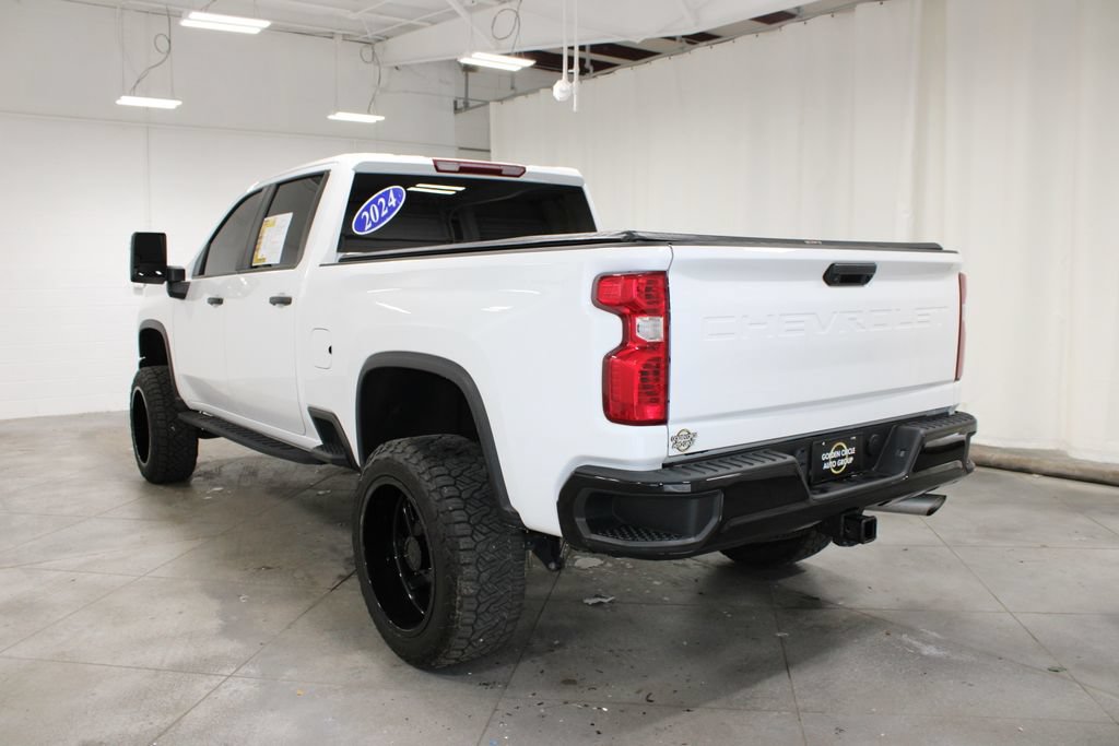 Used 2024 Chevrolet Silverado 2500 Custom w/ Z71 Off-Road Package AWD/4WD image 7