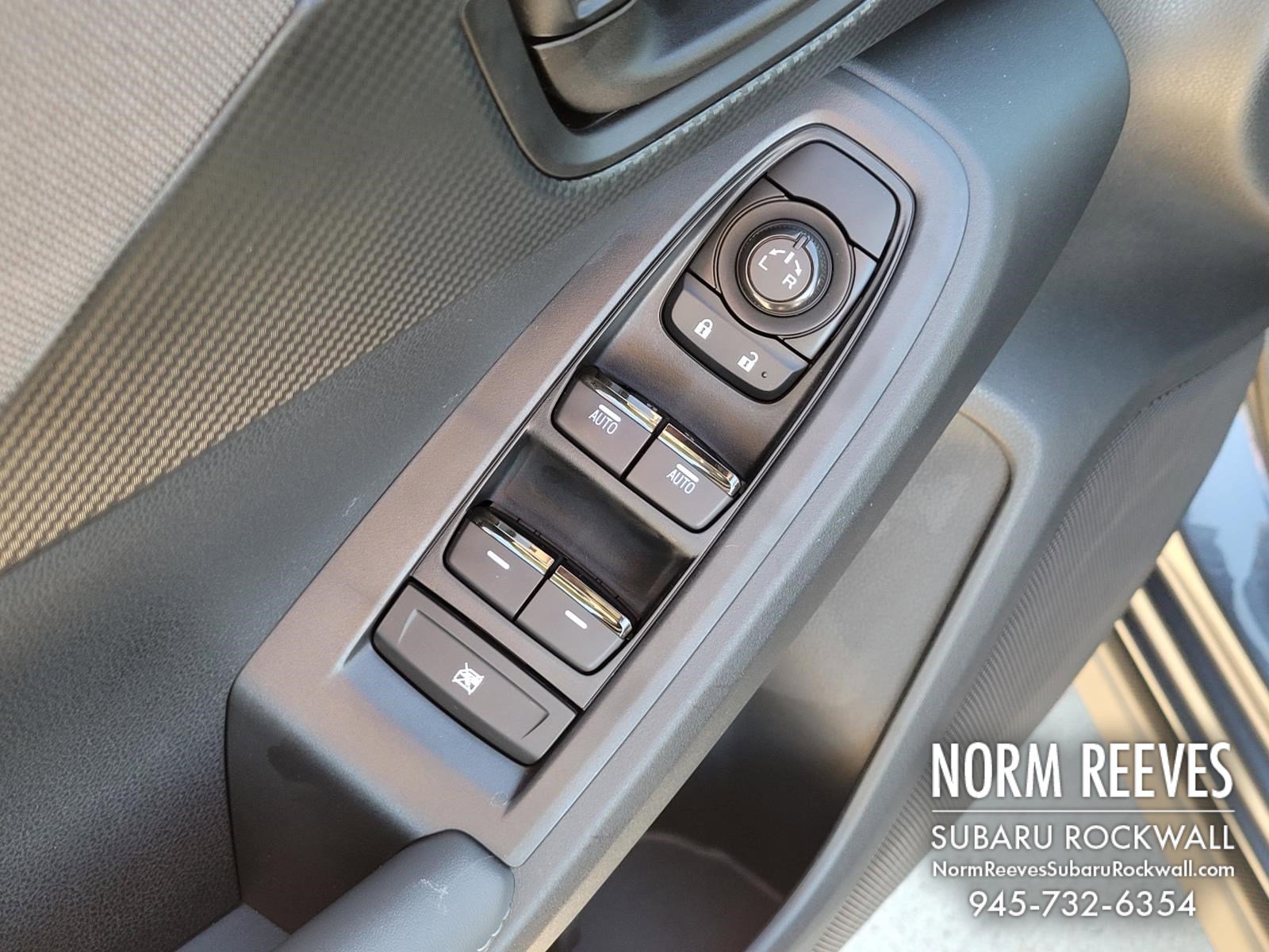 Certified 2025 Subaru Crosstrek 2.0i Premium image 25