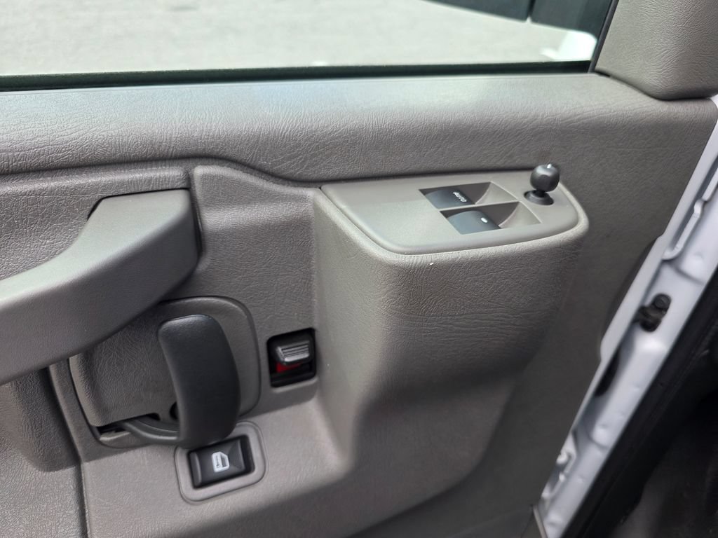Used 2025 Chevrolet Express 2500 w/ Driver Convenience Package RWD image 16
