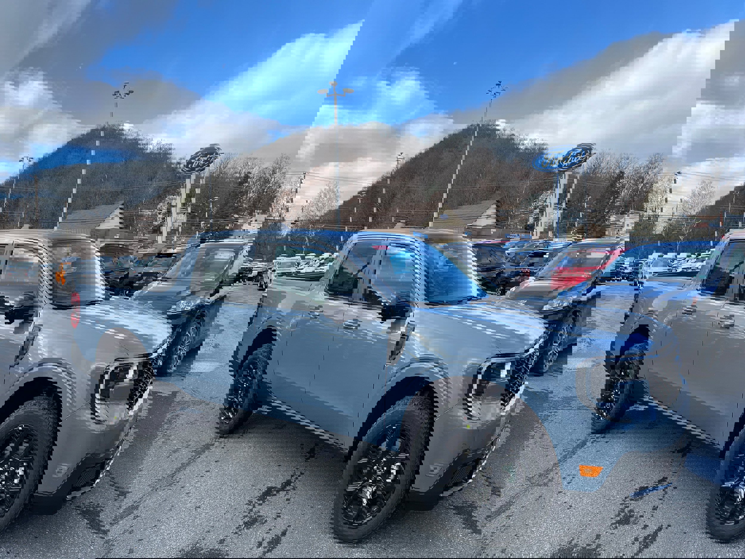 New 2026 Ford Maverick Lariat w/ Black Appearance Package image 3