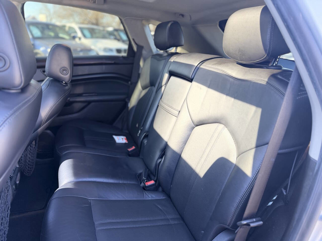 Used 2013 Cadillac SRX Luxury image 22