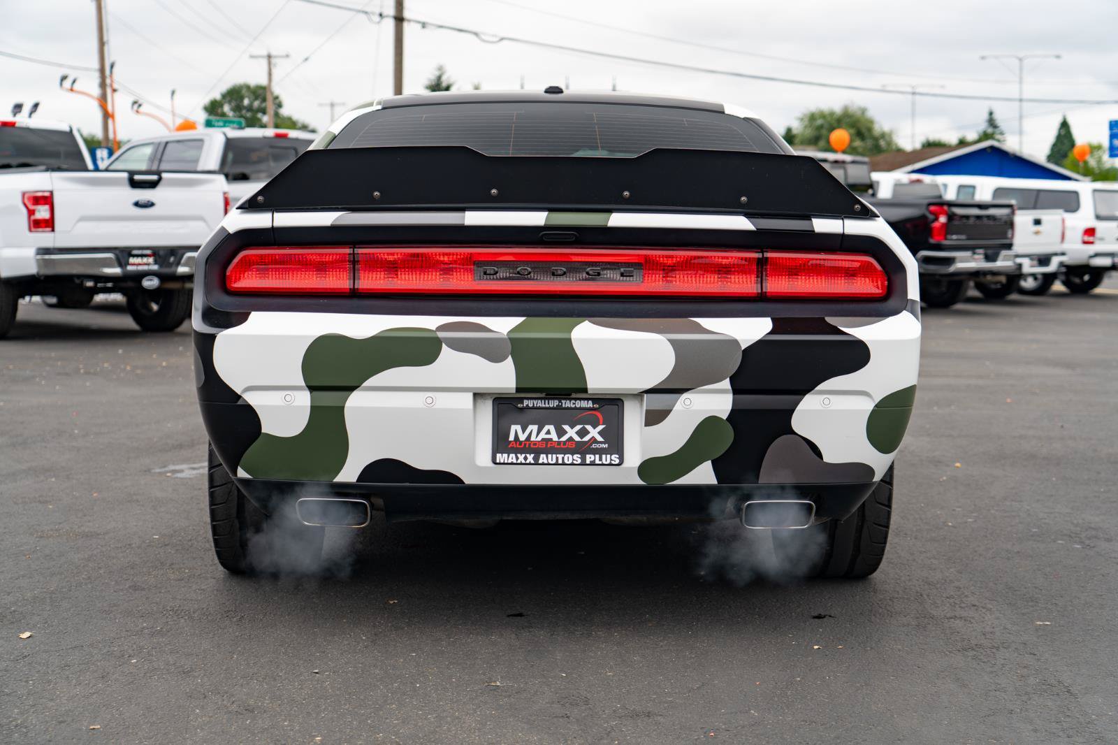 Used 2014 Dodge Challenger SRT8 Core w/ Satin Vapor Edition RWD image 11