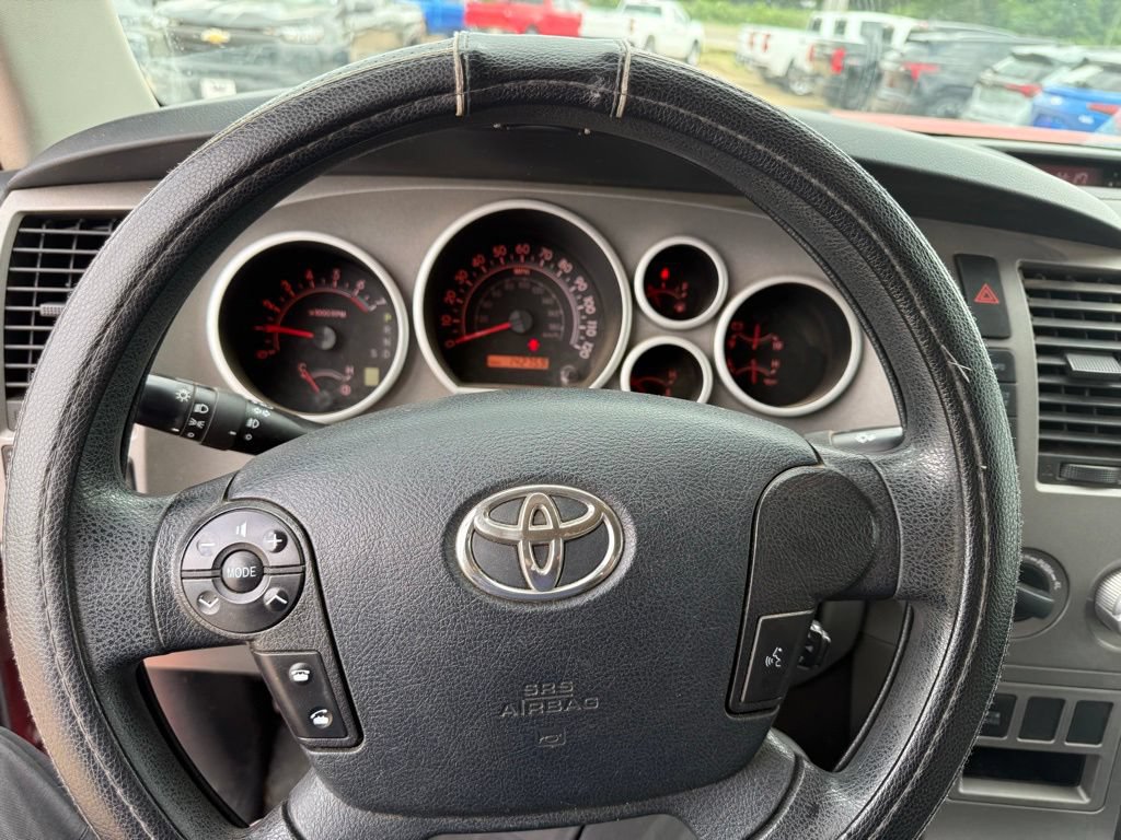 Used 2013 Toyota Tundra 4x4 CrewMax w/ SR5 Pkg image 10