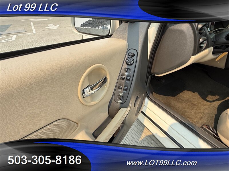 Used 2004 Pontiac Grand Prix GT w/ Drivers Package FWD image 12