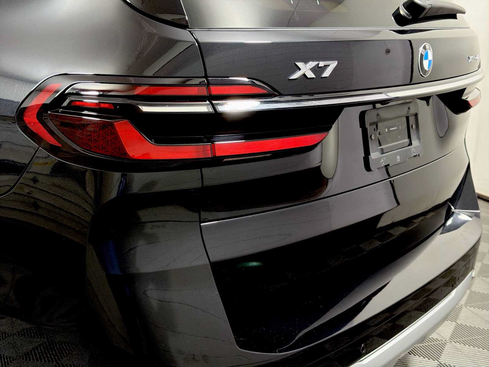 Used 2025 BMW X7 xDrive40i w/ Premium Package AWD/4WD image 28
