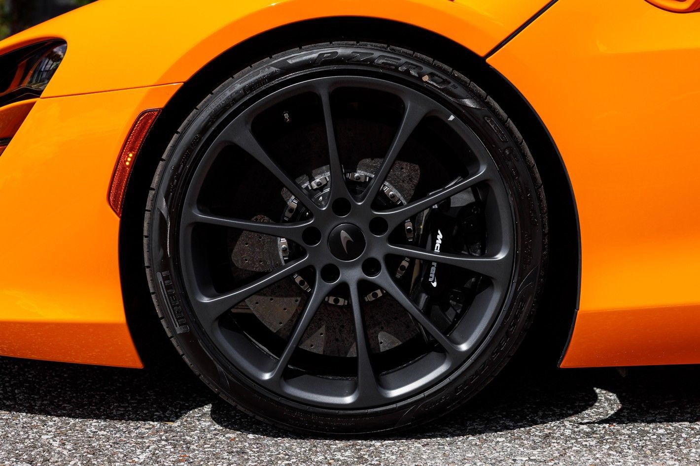 New 2026 McLaren Artura RWD image 27