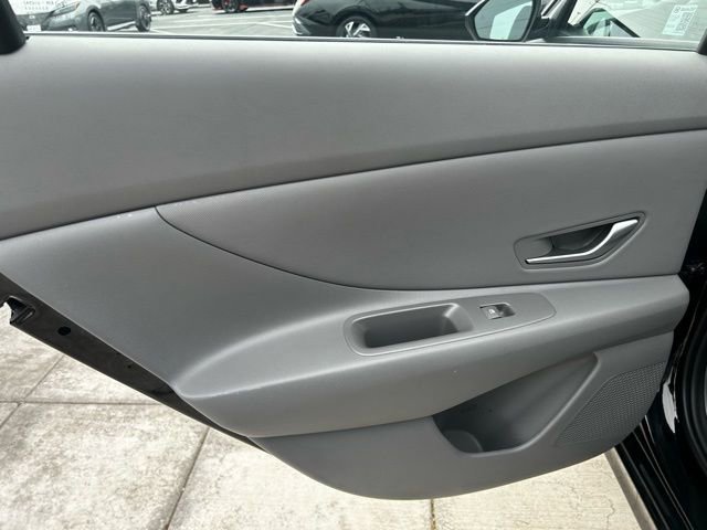 Certified 2025 Hyundai Elantra Sport image 10