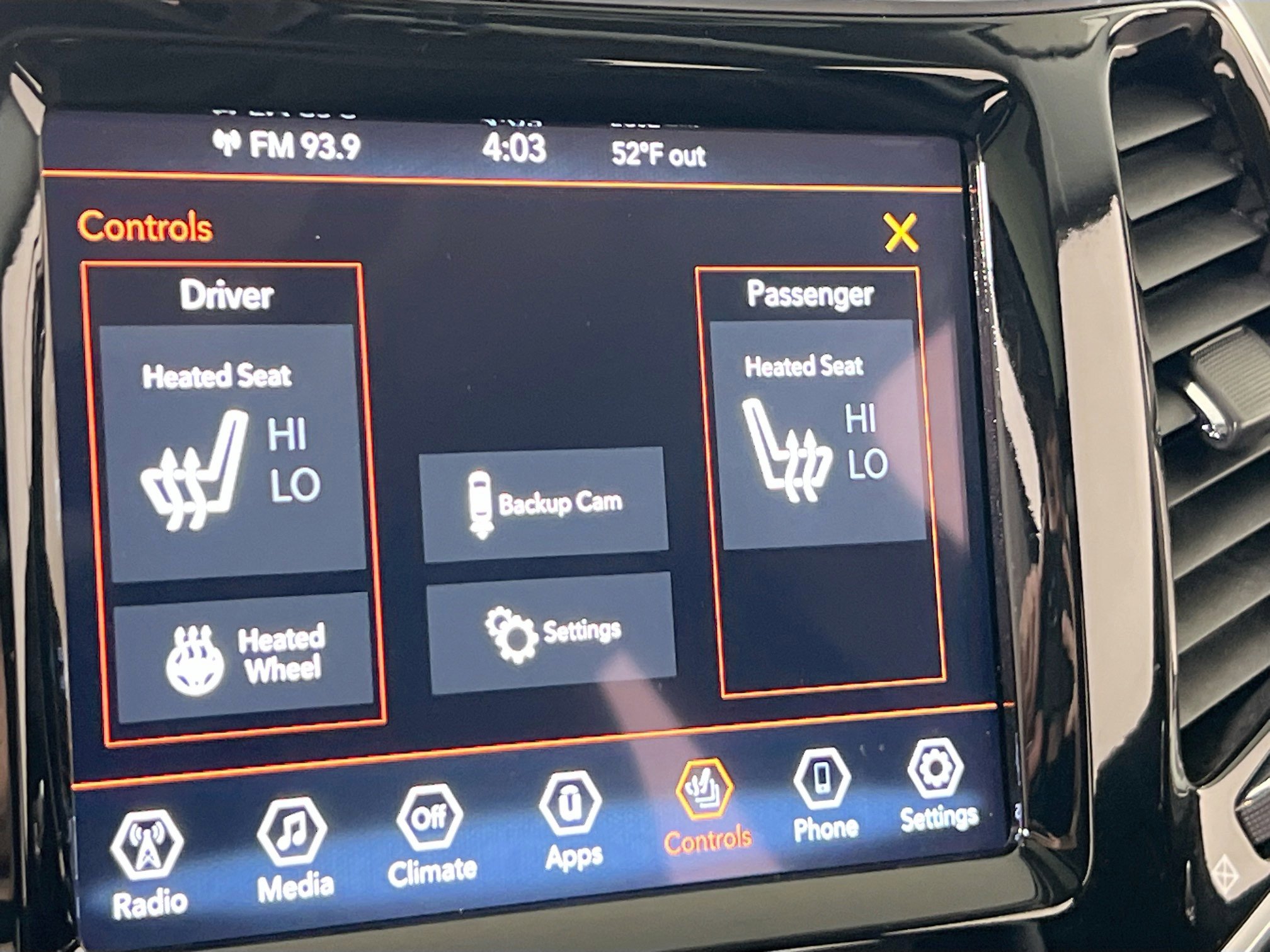 Used 2022 Jeep Cherokee Limited image 19