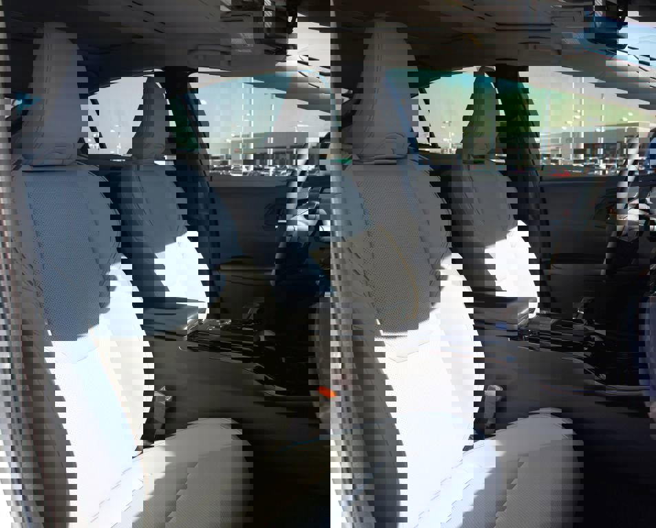 Used 2024 Toyota Prius Limited w/ Limited Premium Package FWD image 23