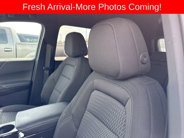 Used 2025 Chevrolet Equinox LT w/ Safety and Technology Package image 12