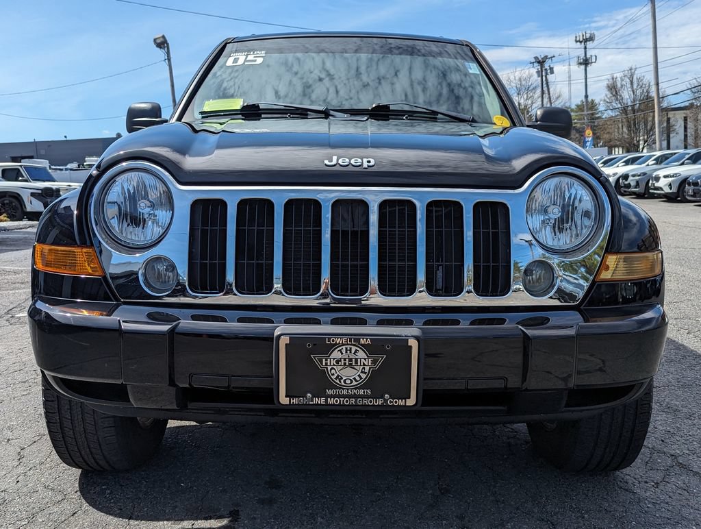 Used 2005 Jeep Liberty Limited AWD/4WD image 4