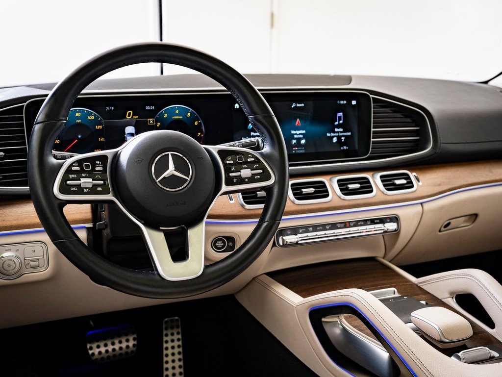 Certified 2022 Mercedes-Benz GLS 450 4MATIC image 4