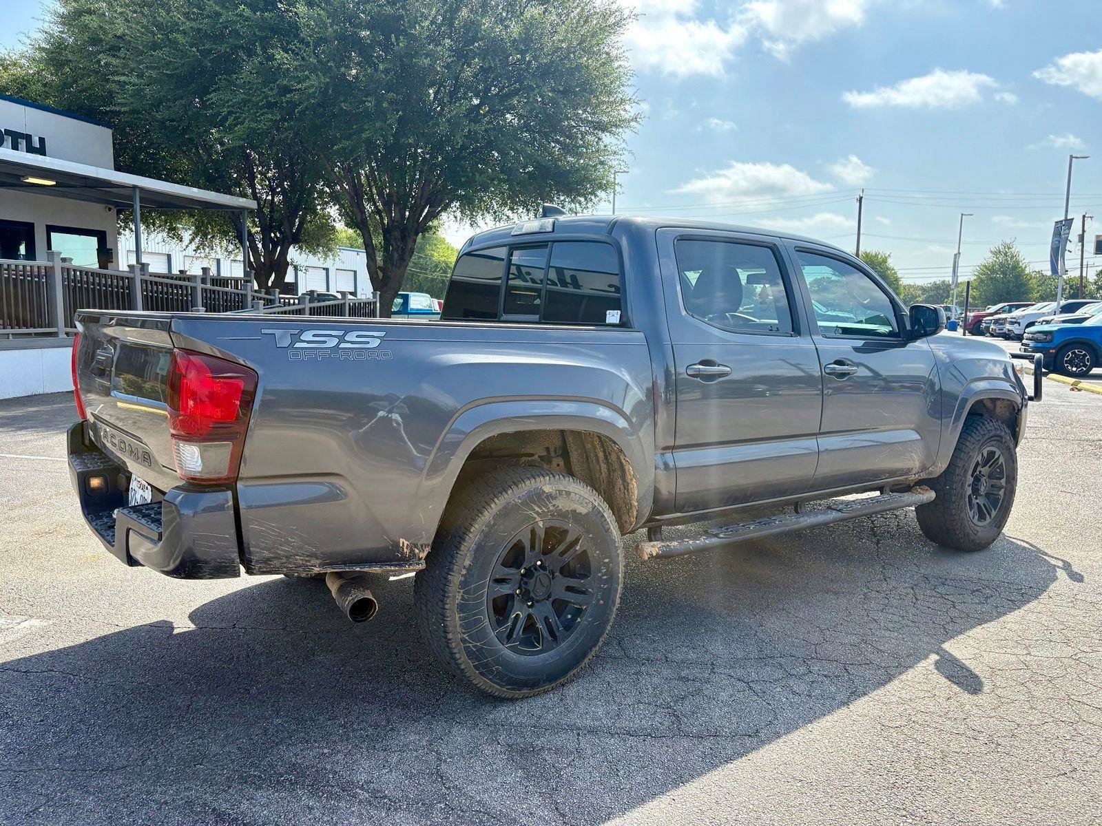 Used 2021 Toyota Tacoma SR w/ SR Convenience Package RWD image 5