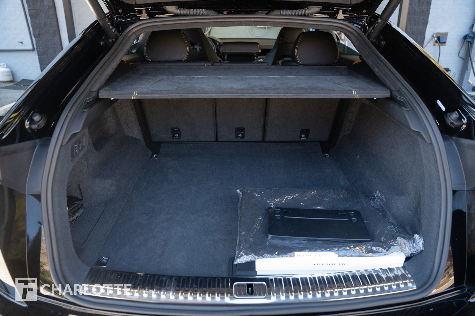 Used 2024 Lamborghini Urus S image 39