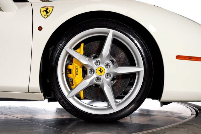 Used 2018 Ferrari 488 Spider RWD image 21