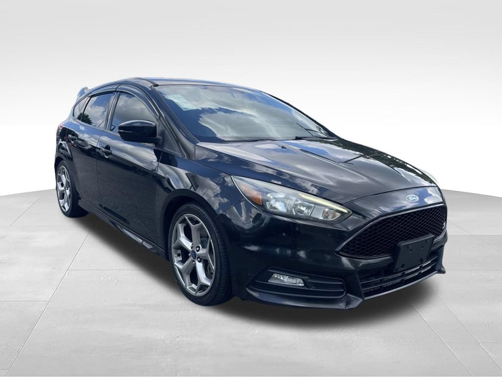Used 2015 Ford Focus ST FWD image 6