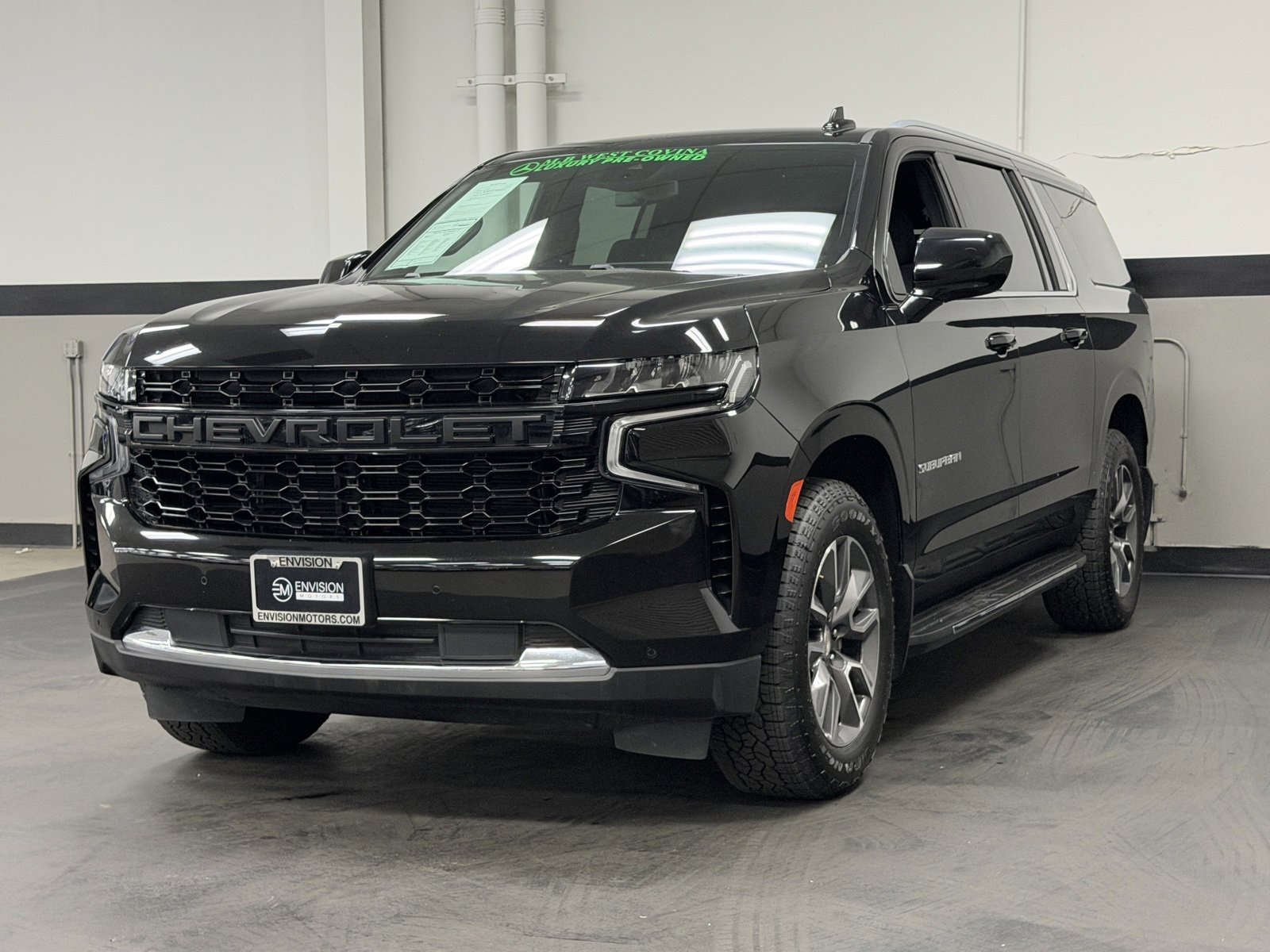 Used 2023 Chevrolet Suburban LS image 7