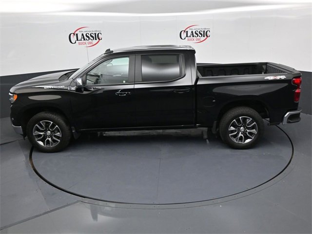 Used 2024 Chevrolet Silverado 1500 LT image 10