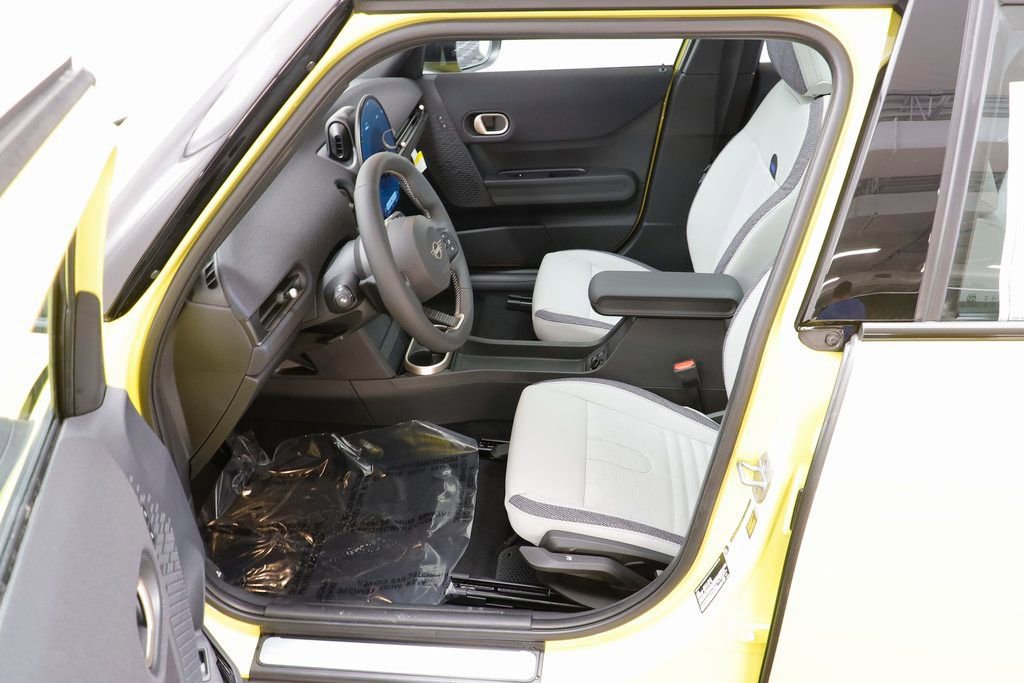 New 2026 MINI Cooper 4-Door Hardtop image 6