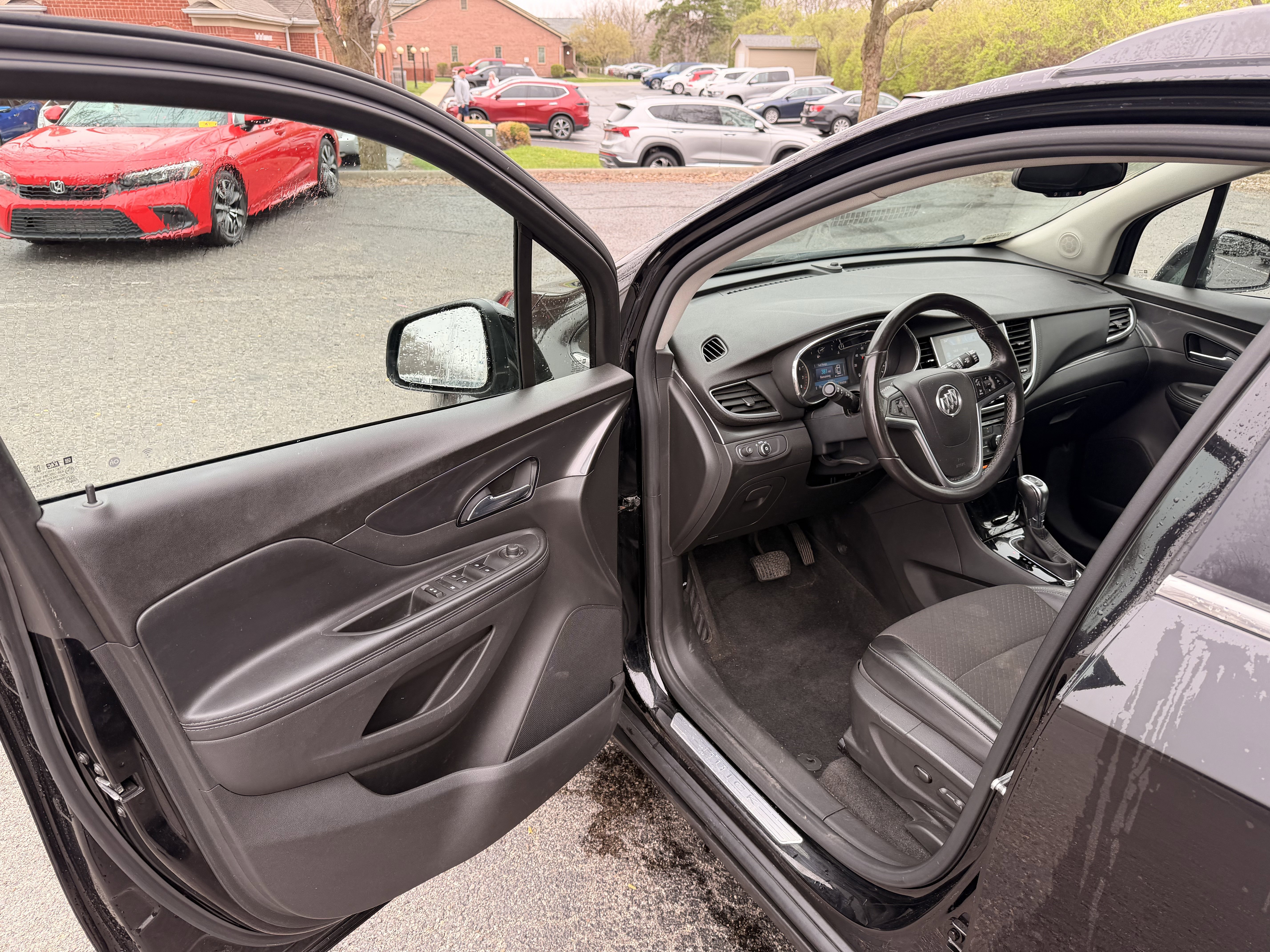 Used 2021 Buick Encore Preferred w/ Safety Package FWD image 10