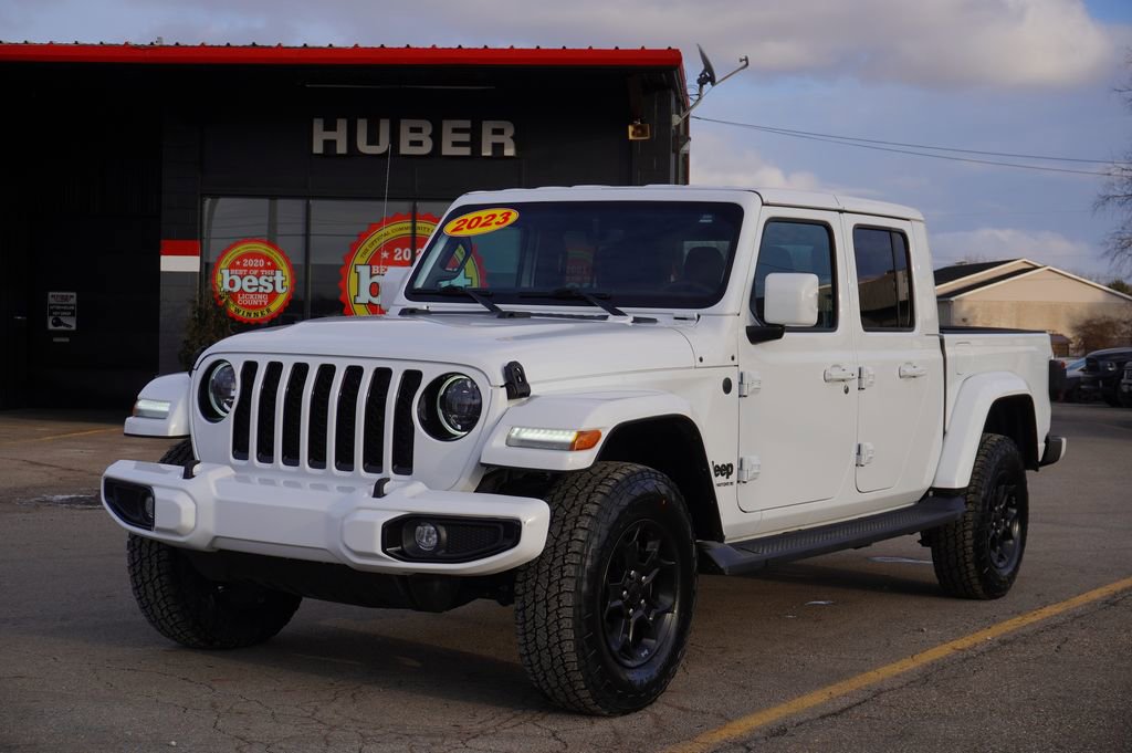 Used 2023 Jeep Gladiator Overland image 3