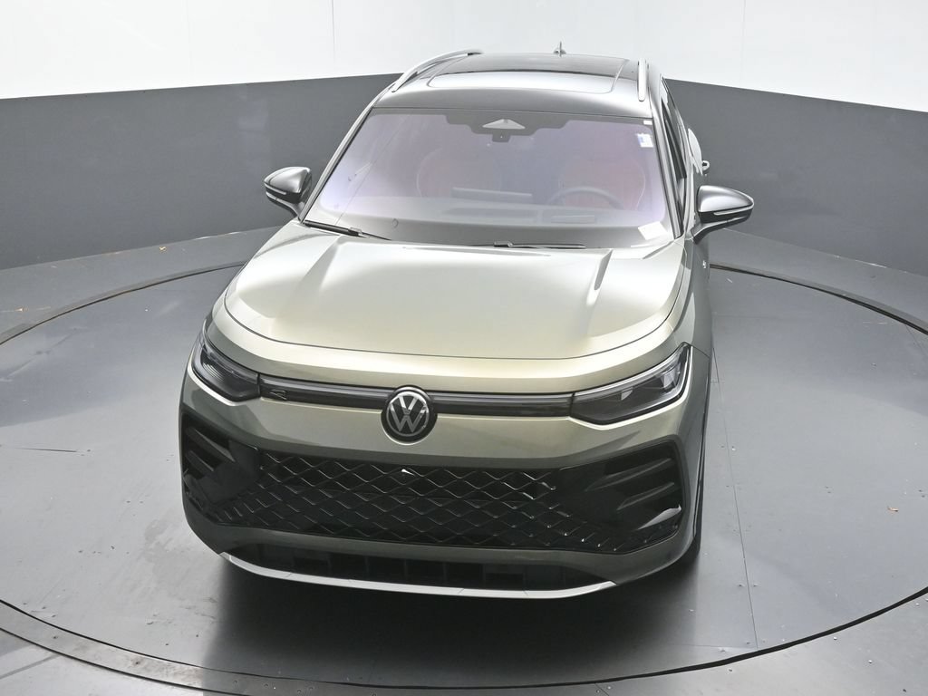 New 2026 Volkswagen Tiguan SEL R-Line AWD/4WD image 44